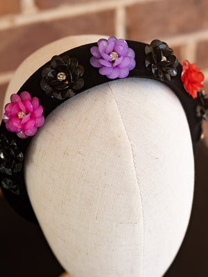 Close up of the beaded detail on top of the headband.